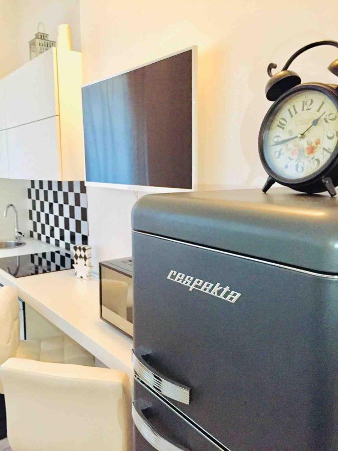 Bed and Breakfast Joo'S Flat Milano Esterno foto